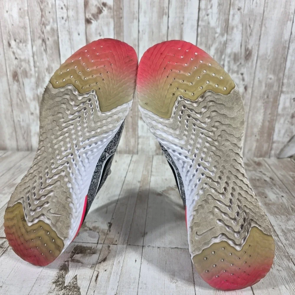 Nike Epic React Flyknit 2 Womens 9 Grey Pink Running Shoes BQ8927-103